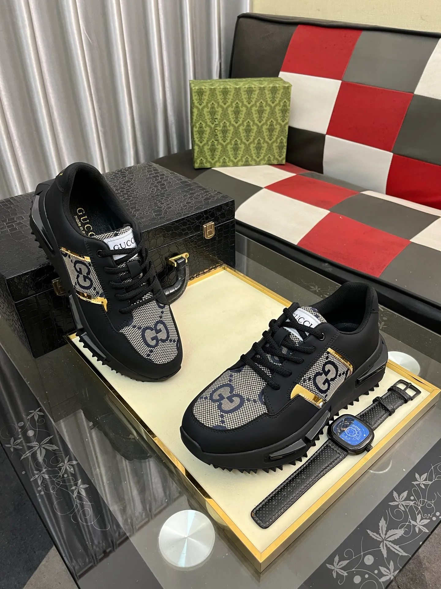 Men's Men's Shoes 💰458⌚️⌚️【GUCCI】Gucci men's latest white shoe series casual shoes! The official website is built 1:1. Upper: Made of imported cowhide, with electric embroidery ➕Inner lining: Made of high-quality first-layer pigskin, soft and comfortable. Picky material selection and exquisite workmanship give you the best enjoyment. Size: 38-44 yards, 4️⃣ colors available.